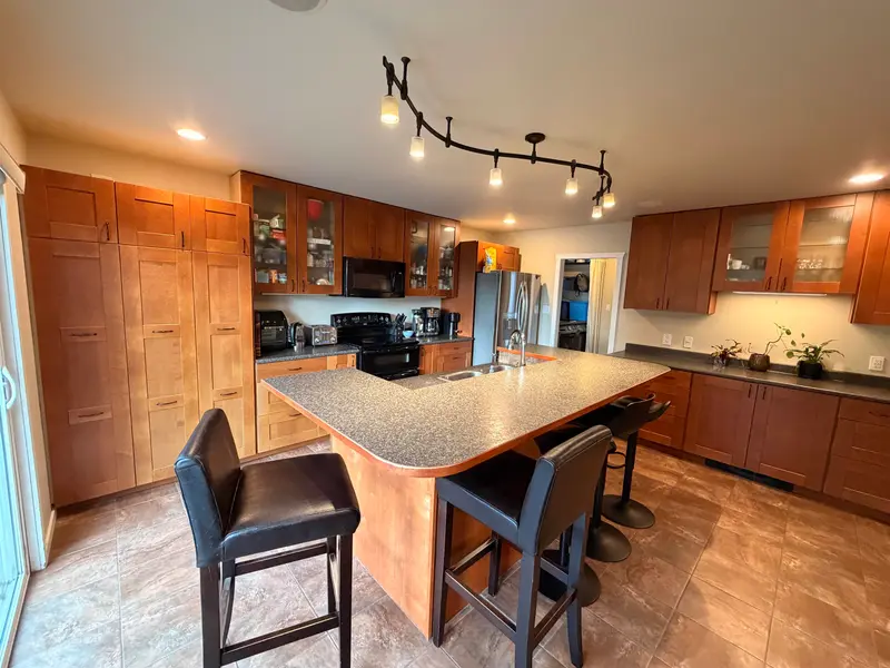 4898 SUNSHINE COAST HIGHWAY - photo 3 of 25