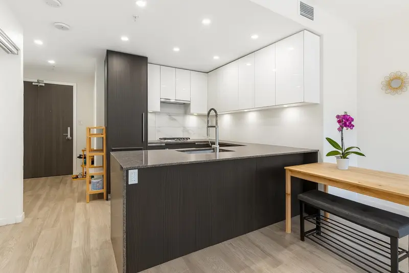 2507 5333 GORING STREET - photo 1 of 25