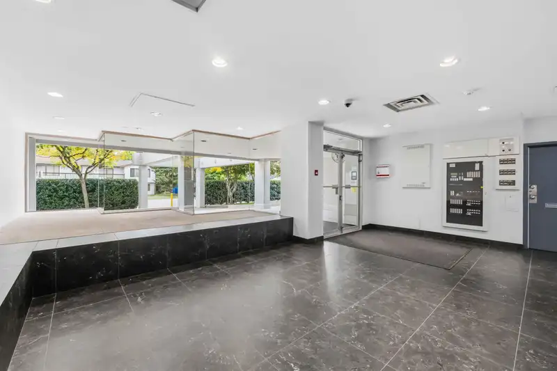 706 14881 103A AVENUE - photo 4 of 25