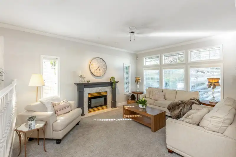 18124 CLAYTONWOOD CRESCENT - photo 4 of 33