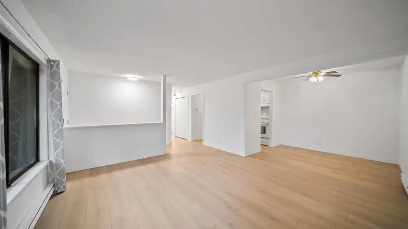 916 10620 150 STREET - photo 3 of 23