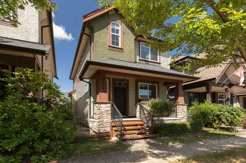 7273 192A STREET - photo 2 of 40