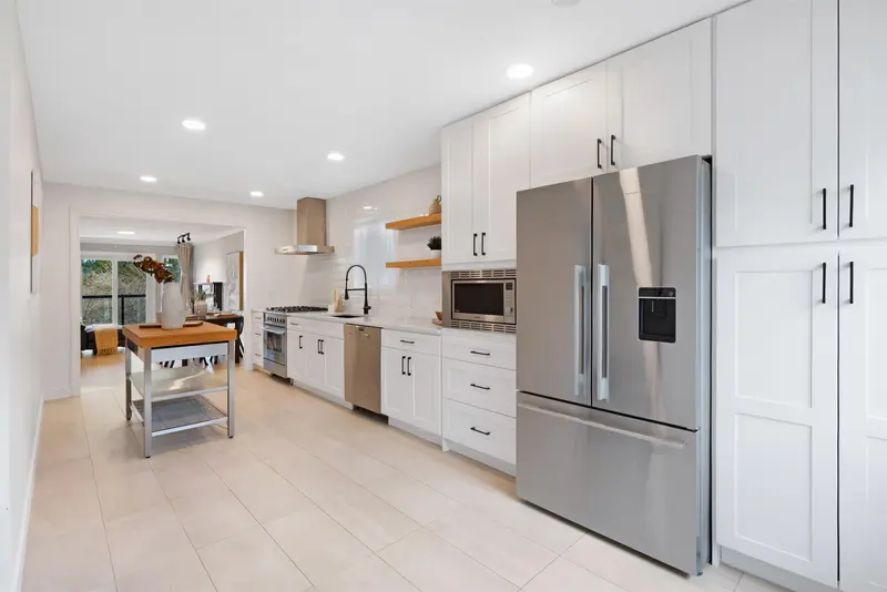 65 ELLESMERE AVENUE - photo 3 of 25