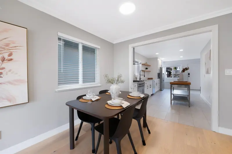 65 ELLESMERE AVENUE - photo 4 of 25