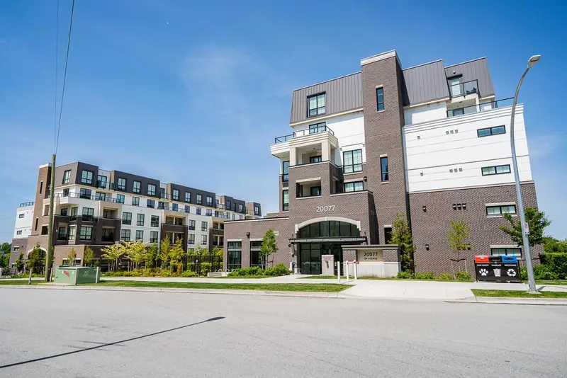 209 20077 84 AVENUE - photo 1 of 25