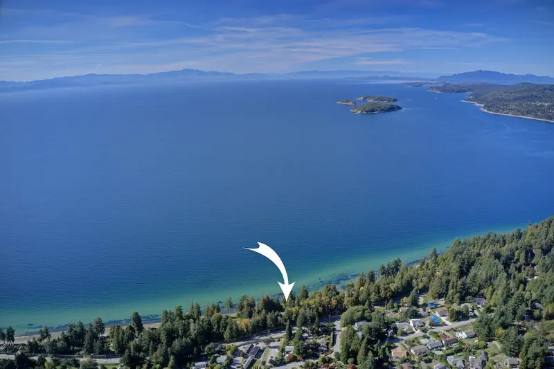 4947 SUNSHINE COAST HIGHWAY - photo 1 of 25