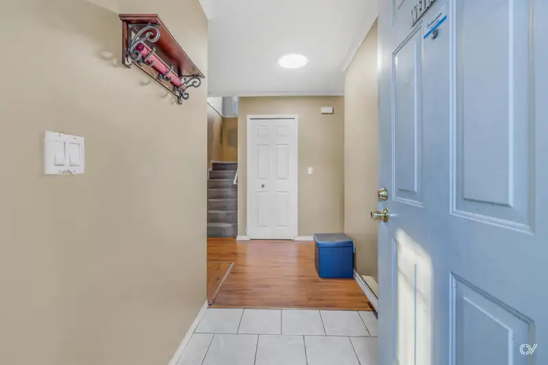 7363 129 STREET - photo 4 of 20