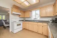 18638 59 AVENUE - thumbnail 11
