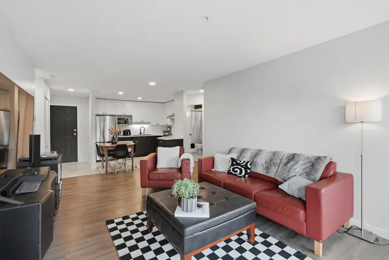 402 33738 KING ROAD - photo 4 of 25