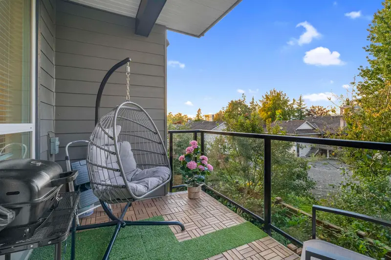 209 19935 75A AVENUE - photo 4 of 17