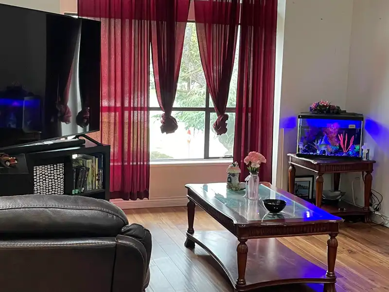 12994 96A AVENUE - photo 1 of 33