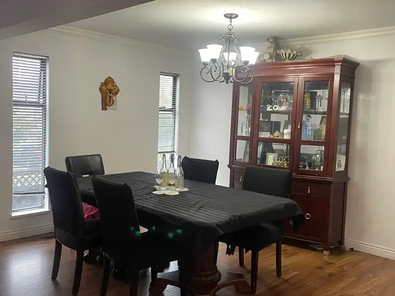 12994 96A AVENUE - photo 2 of 33