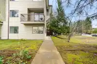 101 7064 133B STREET - thumbnail 3