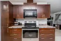 101 7064 133B STREET - thumbnail 8