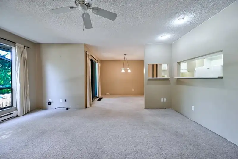 10509 HOLLY PARK LANE LANE - photo 2 of 33