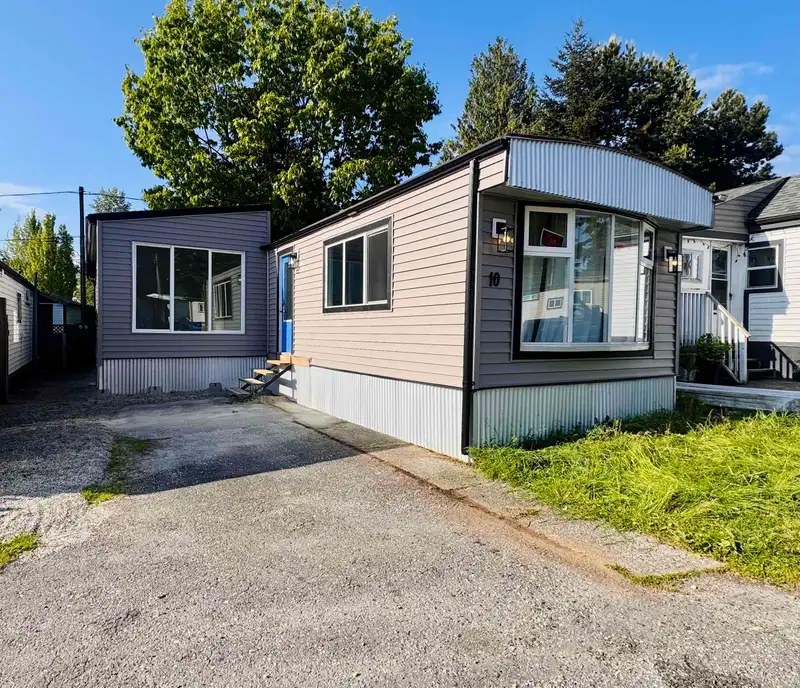 10 9132 120 STREET - photo 1 of 30