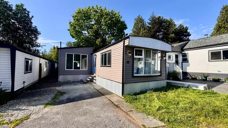 10 9132 120 STREET - photo 2 of 30