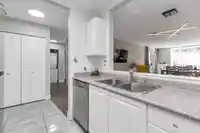 312 9763 140 STREET - thumbnail 4