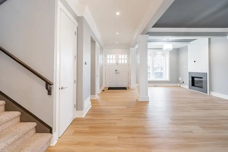 19117 72A AVENUE - photo 3 of 40