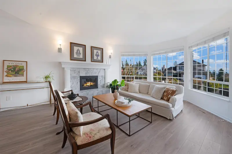 2259 PARADISE AVENUE - photo 2 of 25