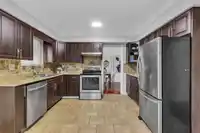 6281 130 STREET - thumbnail 11