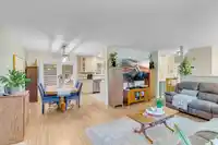 10957 JAY CRESCENT - thumbnail 4