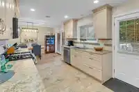 10957 JAY CRESCENT - thumbnail 9