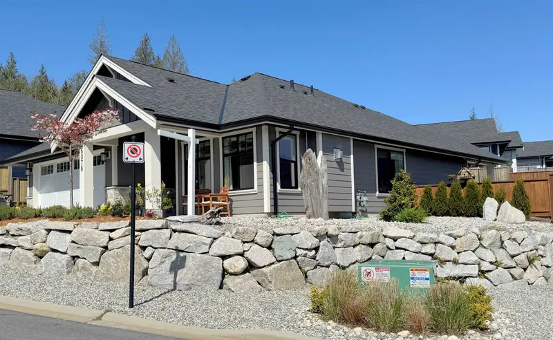 6078 KINGBIRD AVENUE - photo 3 of 25