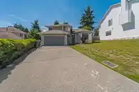 6841 142A STREET - thumbnail 33