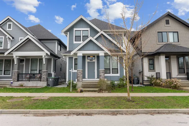 16636 EDGEWOOD DRIVE - photo 2 of 25