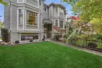 6556 121 STREET - thumbnail 1