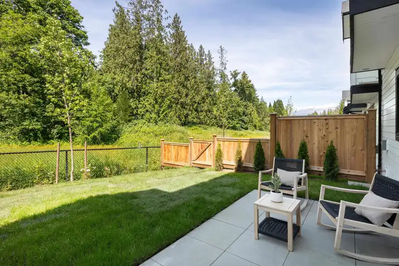 55 16487 89 AVENUE - photo 4 of 19