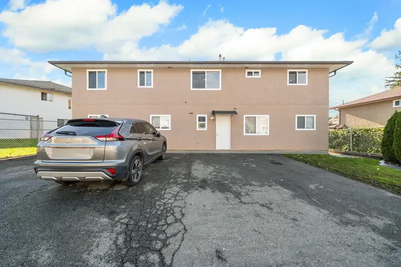8782 143A STREET - photo 3 of 25