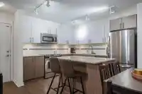 313 8733 160 STREET - thumbnail 5