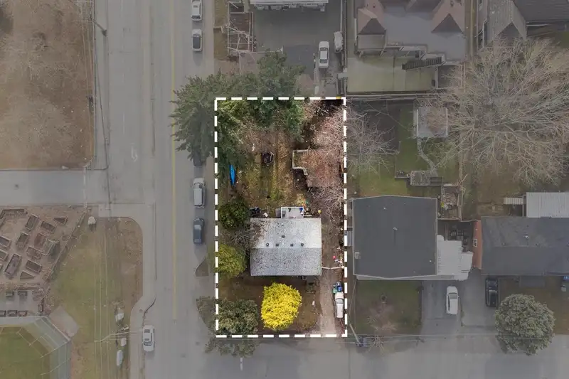 12192 95A AVENUE - photo 1 of 1