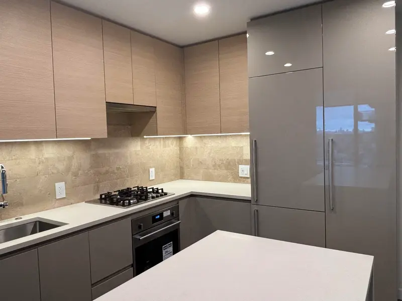 2804 4168 LOUGHEED HIGHWAY - photo 4 of 25