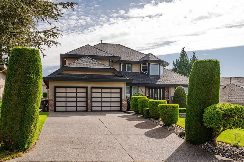 7856 163A STREET - photo 1 of 40