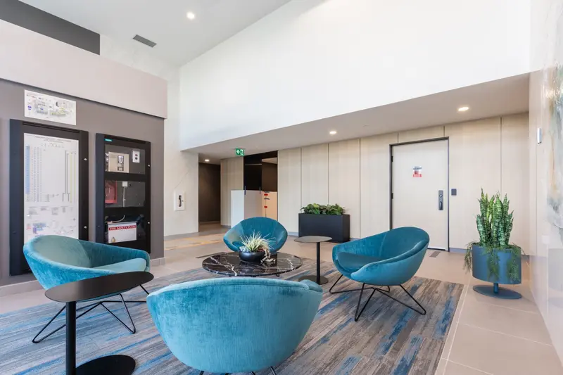 1301 13428 105 AVENUE - photo 4 of 25