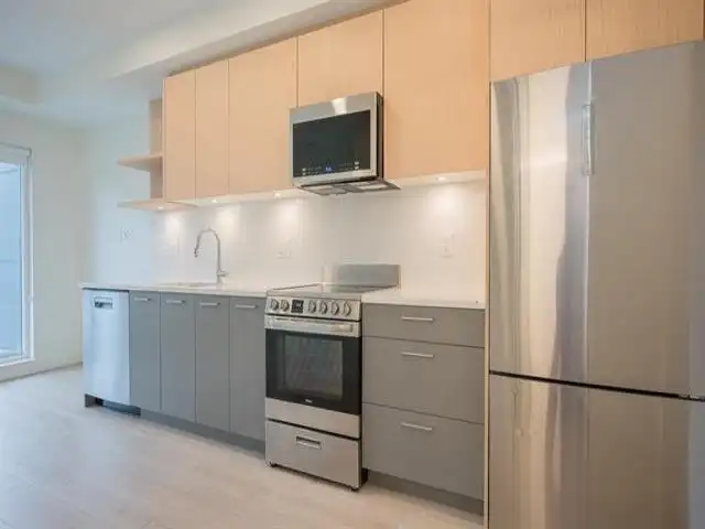 615 10777 138 STREET - photo 3 of 11