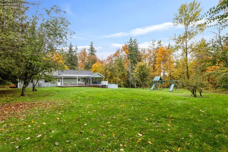 24445 104 AVENUE - photo 2 of 25