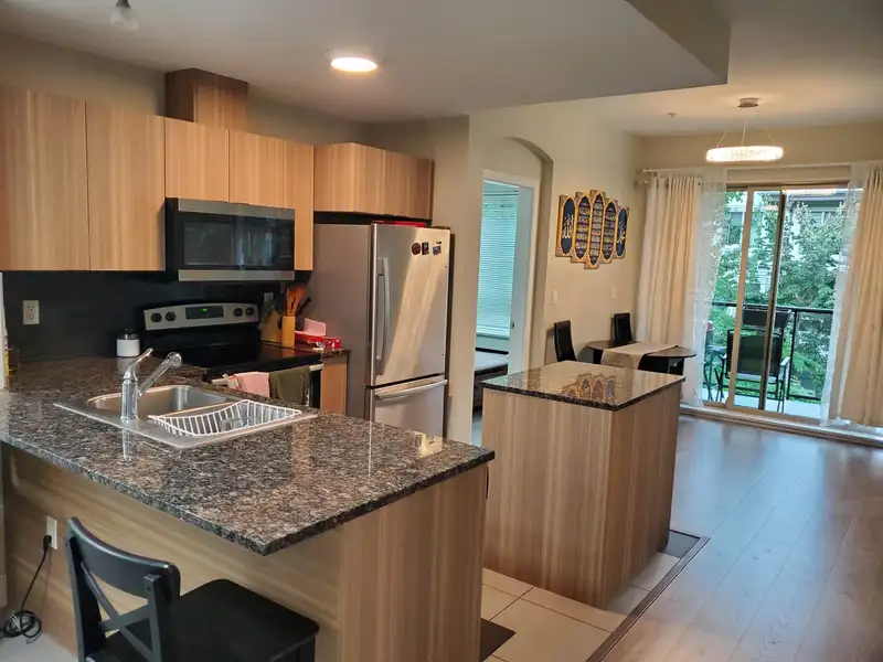 211 6688 120 STREET - photo 3 of 27