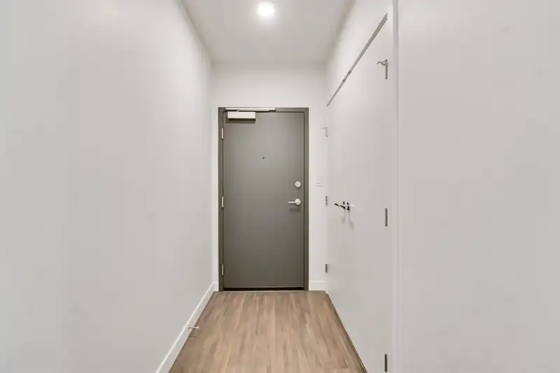 1010 13655 FRASER HIGHWAY - photo 4 of 40