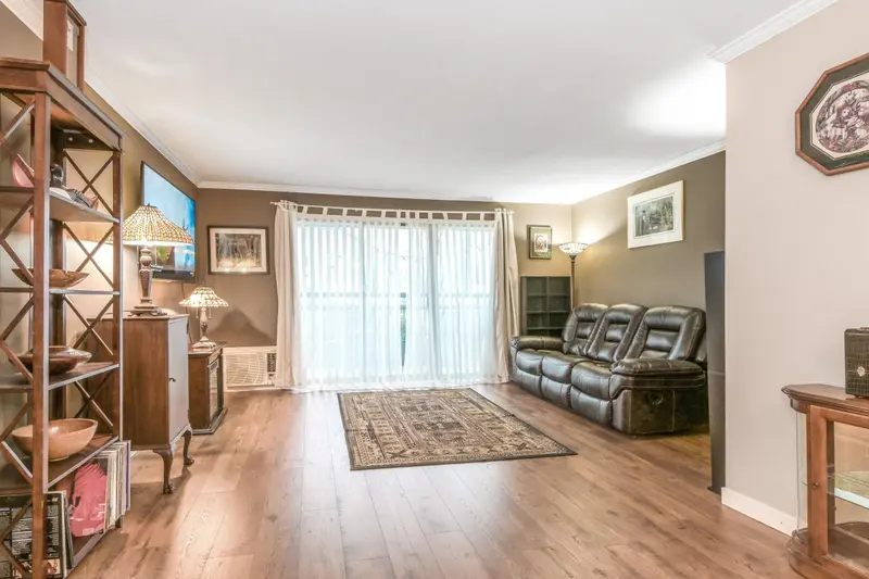 101 32033 OLD YALE ROAD - photo 2 of 19