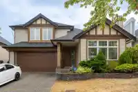 7536 147A STREET - thumbnail 1