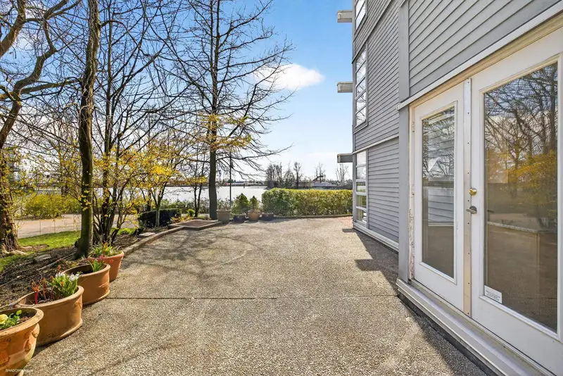 108 1880 E KENT AVENUE SOUTH AVENUE - photo 3 of 25