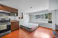 8912 URSUS CRESCENT - thumbnail 30