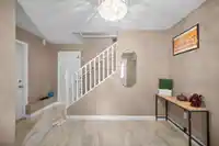 8912 URSUS CRESCENT - thumbnail 4