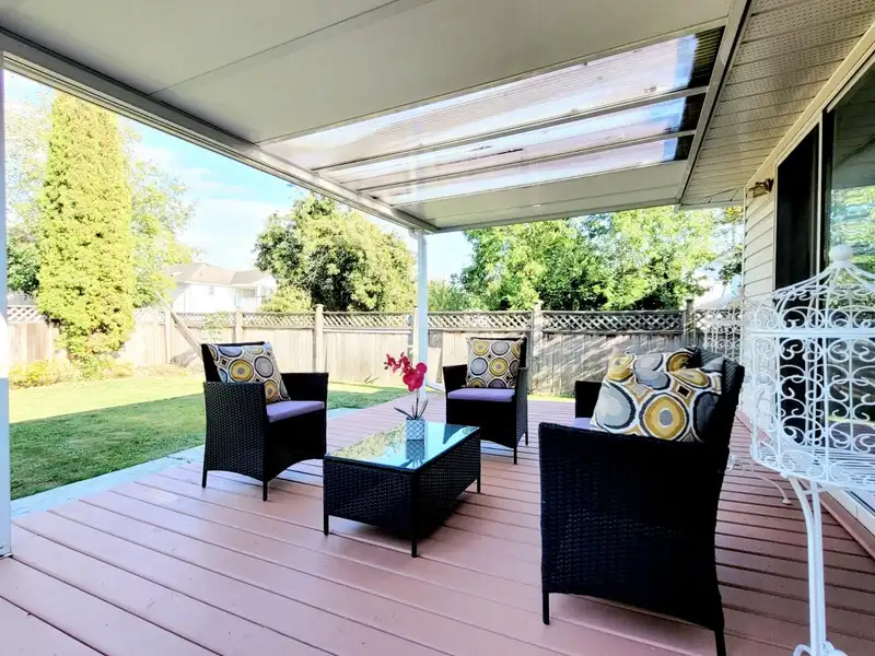 16725 80 AVENUE - photo 2 of 14
