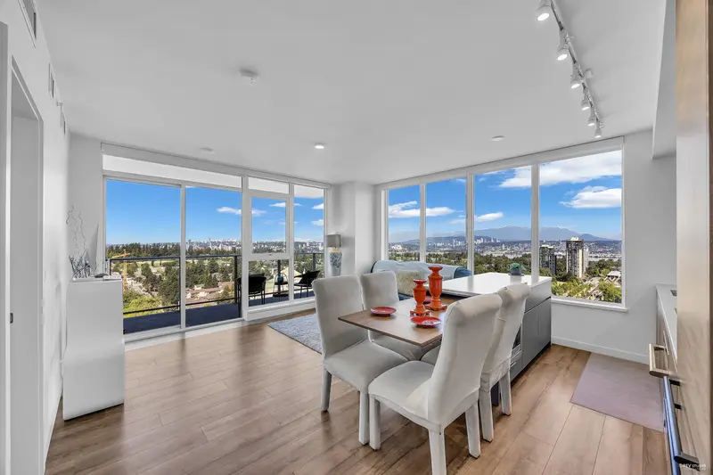 2202 13428 105 AVENUE - photo 1 of 25