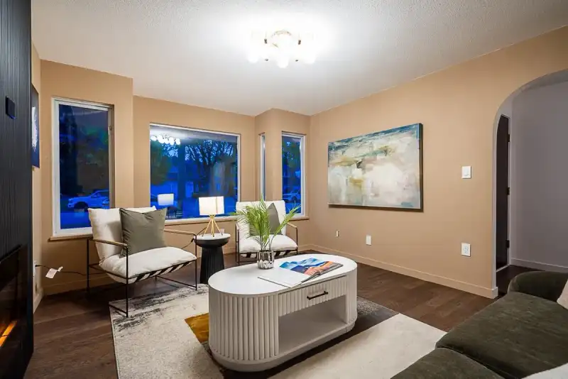 15512 112 AVENUE - photo 4 of 25